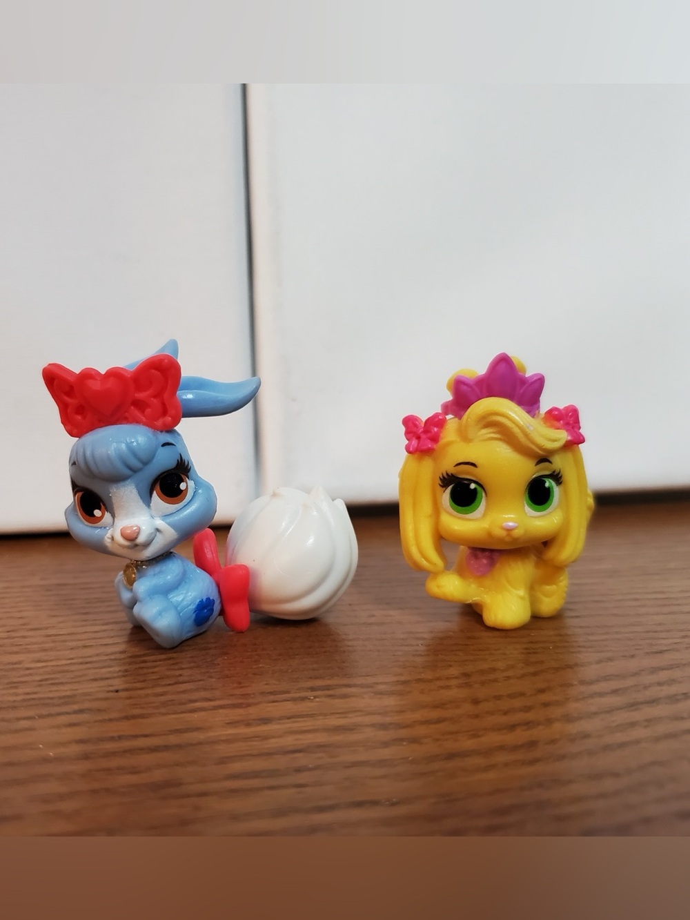 Set of Two Palace Pet Figures